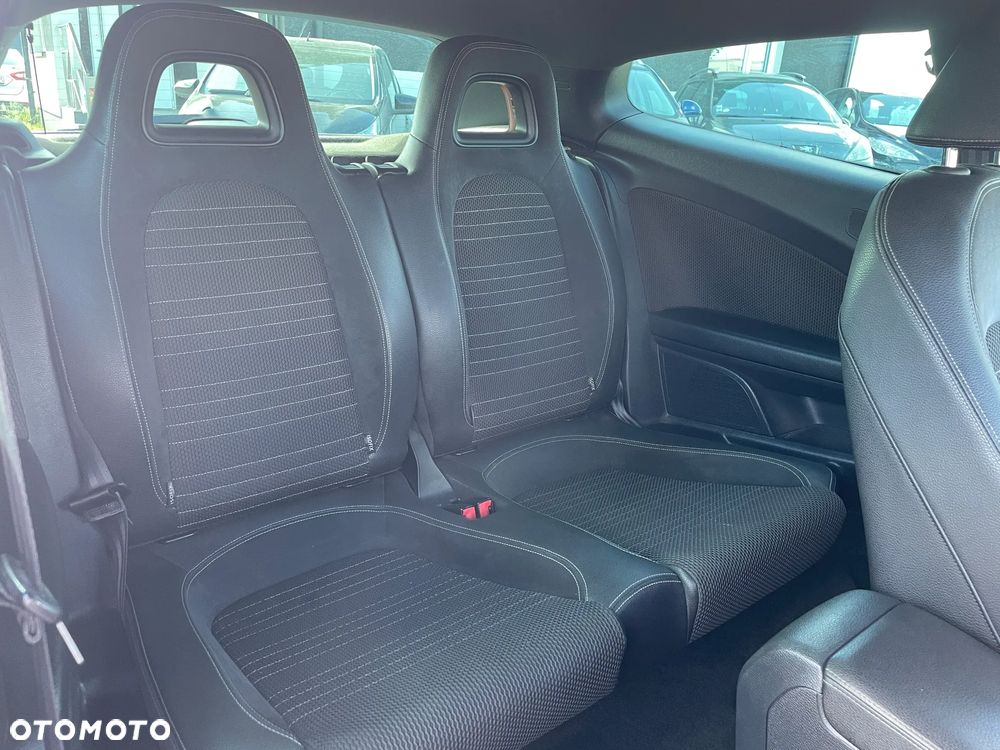 Volkswagen Scirocco 2.0 TDI - 15