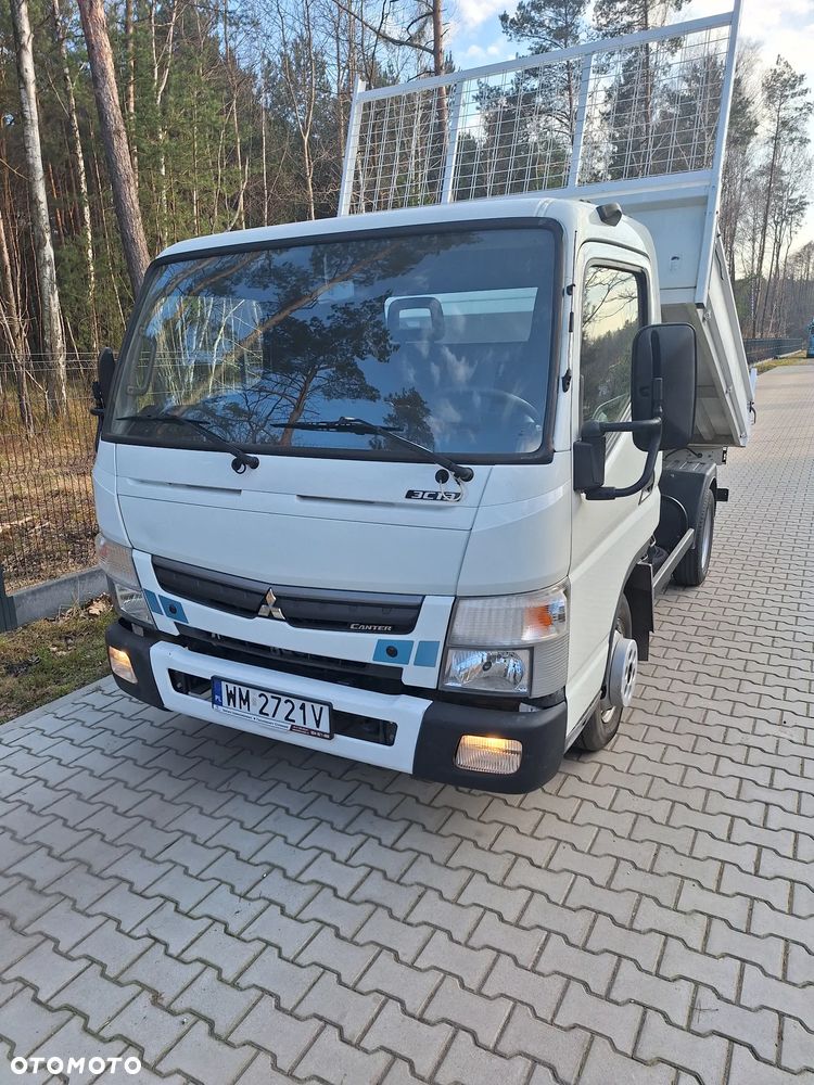 Mitsubishi CANTER FUSO - 2