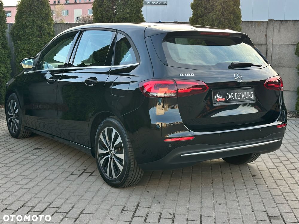 Mercedes-Benz Klasa B 180 7G-DCT Edition 2020 - 10
