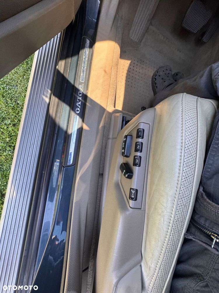 Volvo XC 90 - 22