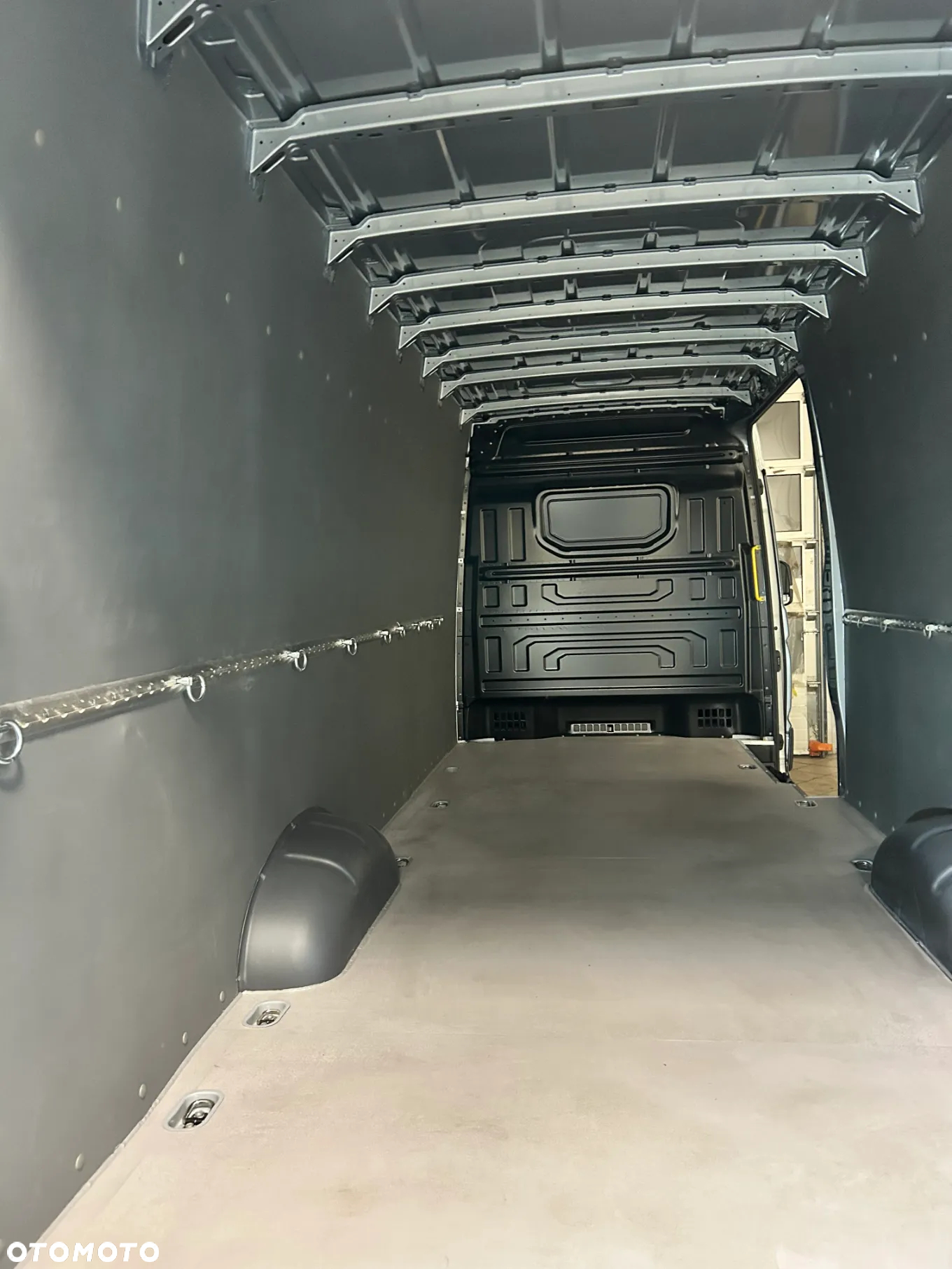 Volkswagen CRAFTER L5H3 ZABUDOWA - 4