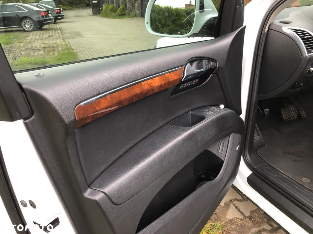 Audi Q7 3.0 TFSI Quattro Tiptronic - 8