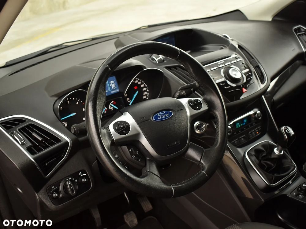 Ford Kuga - 15