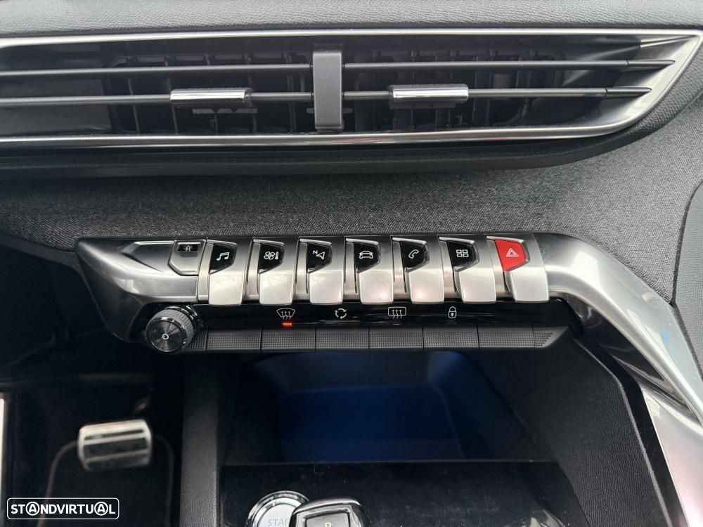 Peugeot 3008 1.6 BlueHDi GT Line Grip Control EAT6 - 30