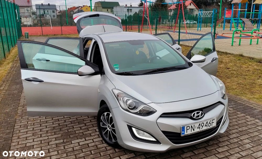 Hyundai i30 1.6 Comfort - 13