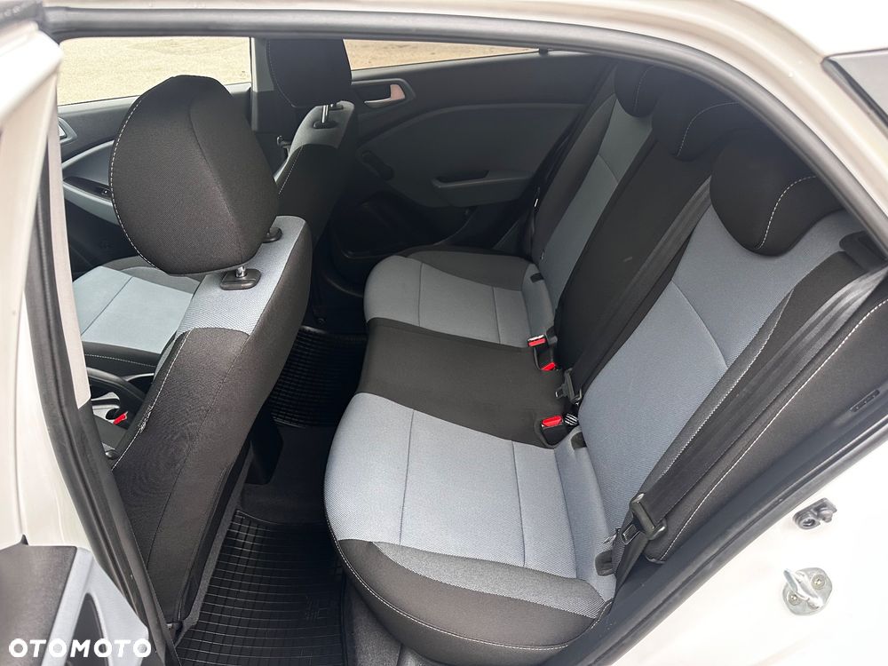 Hyundai i20 1.25 Comfort - 23