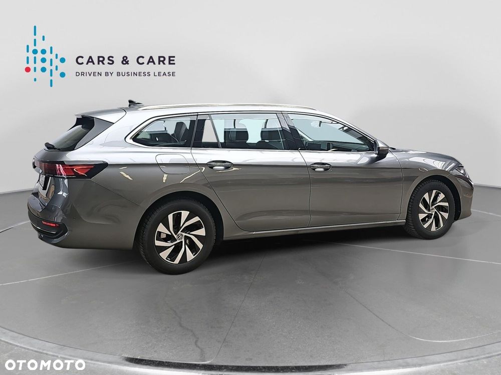 Volkswagen Passat - 23