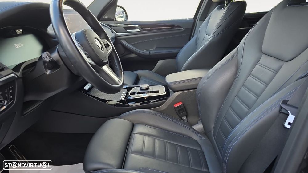 BMW iX3 M Sport Impressive - 12