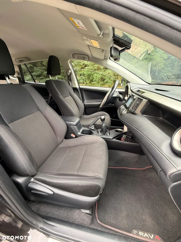 Toyota RAV4 2.0 D-4D Premium - 17