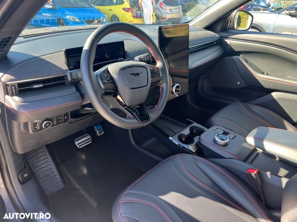 Ford Mustang Mach-E RWD Extended Range 216 kW Premium - 8