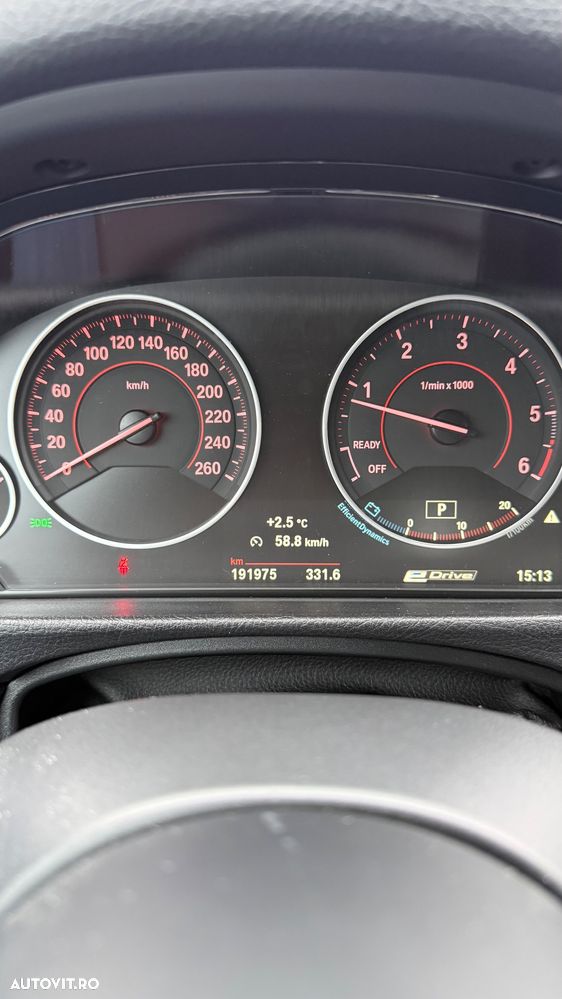 BMW Seria 3 320d xDrive Aut. M Sport - 12