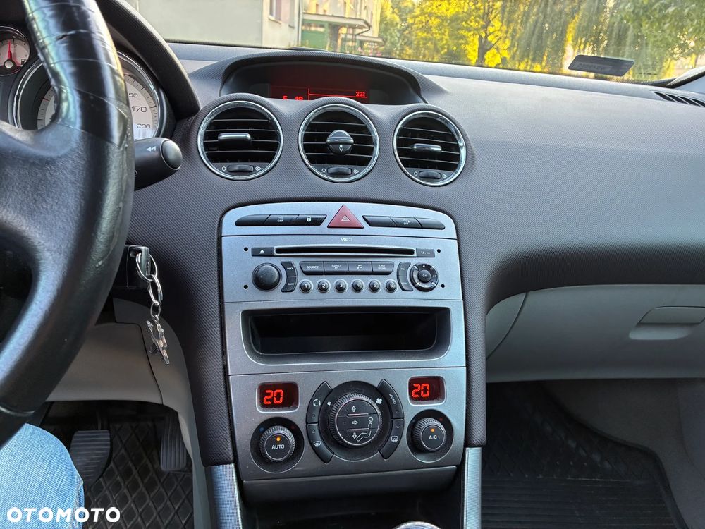 Peugeot 308 1.6 HDi Premium Plus - 5
