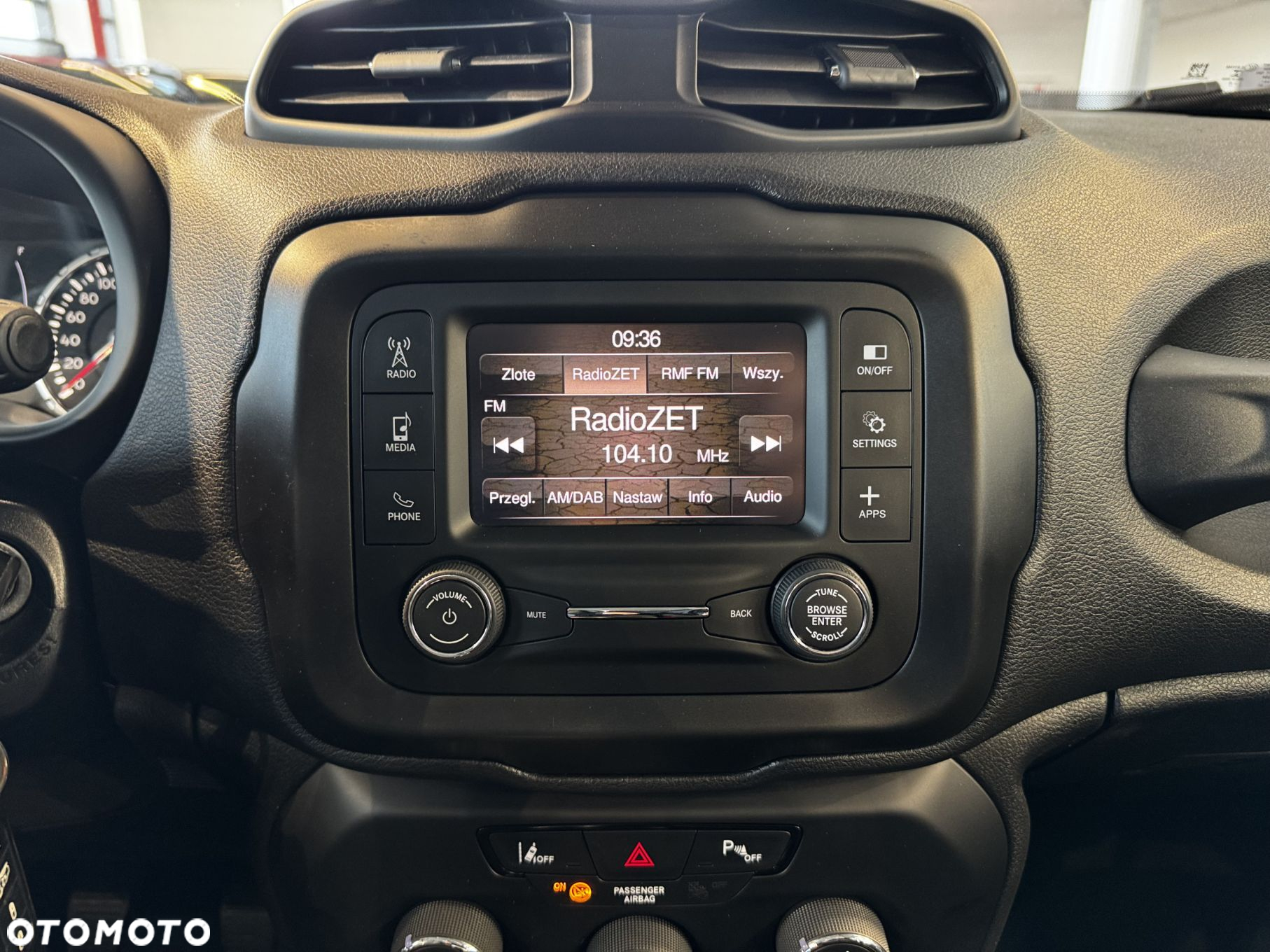 Jeep Renegade - 21