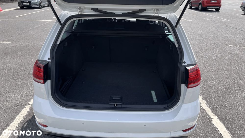 Volkswagen Golf 1.4 TSI BMT Comfortline - 29