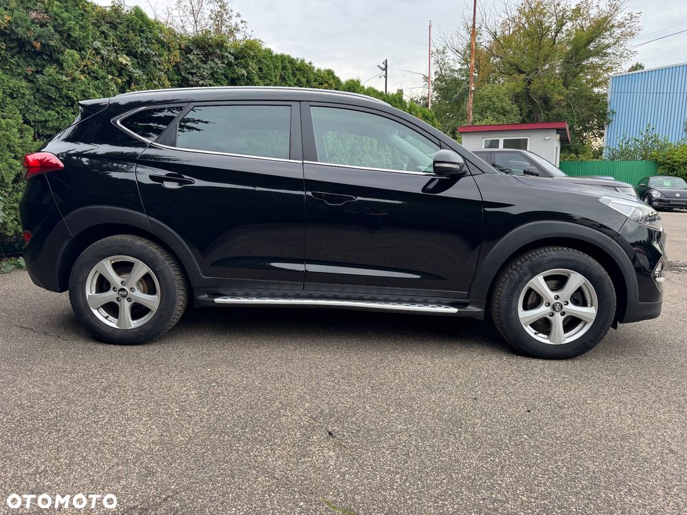 Hyundai Tucson blue 1.7 CRDi 2WD Intro Edition - 9