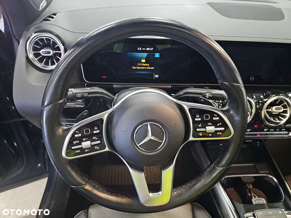 Mercedes-Benz GLA 250 4-Matic - 8