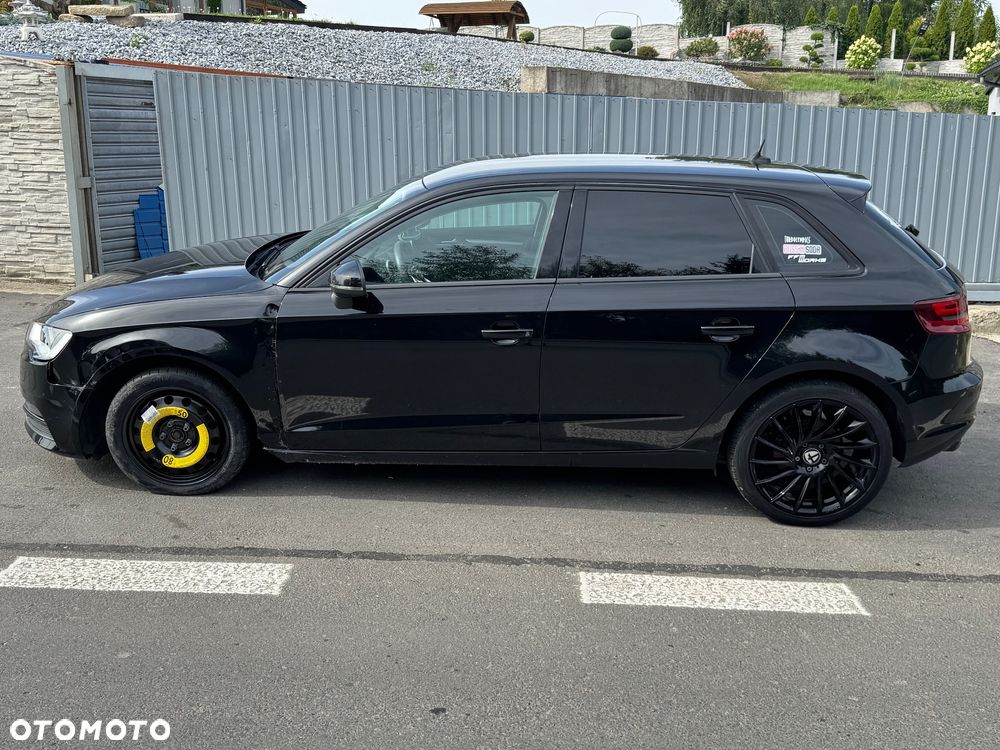 Audi A3 Sportback 1.6 TDI ultra Attraction - 5