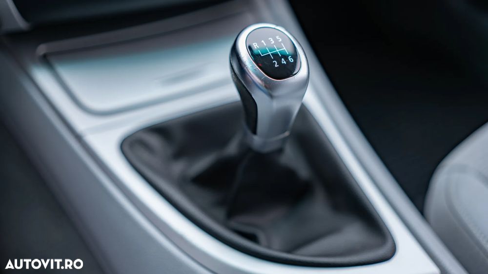 BMW Seria 1 116i - 11