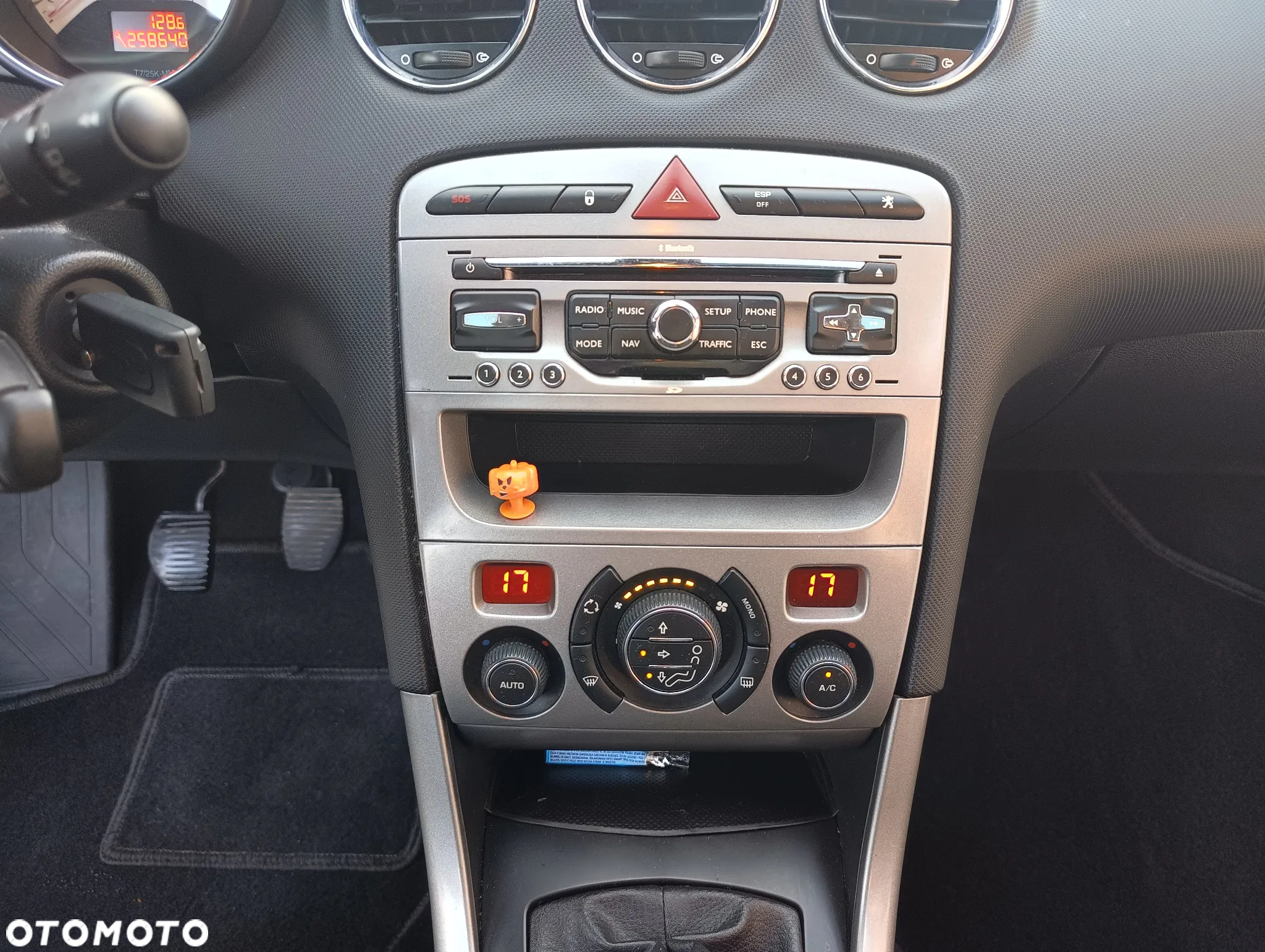 Peugeot 308 HDi FAP 140 Platinum - 30