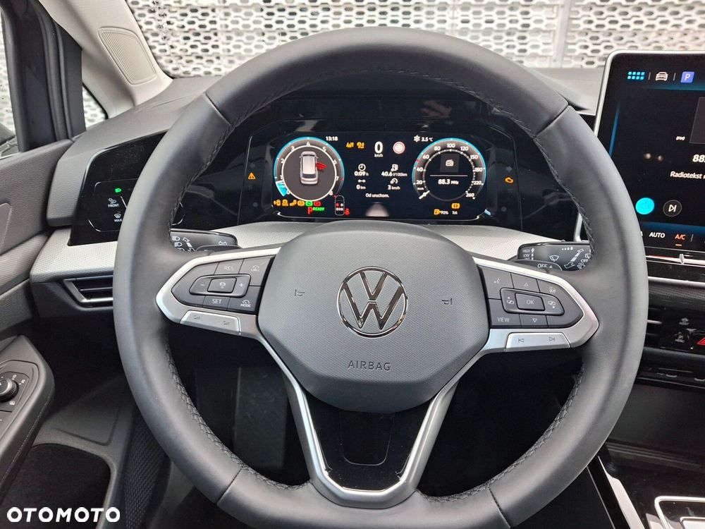 Volkswagen Golf 1.5 eTSI mHEV Style DSG - 23
