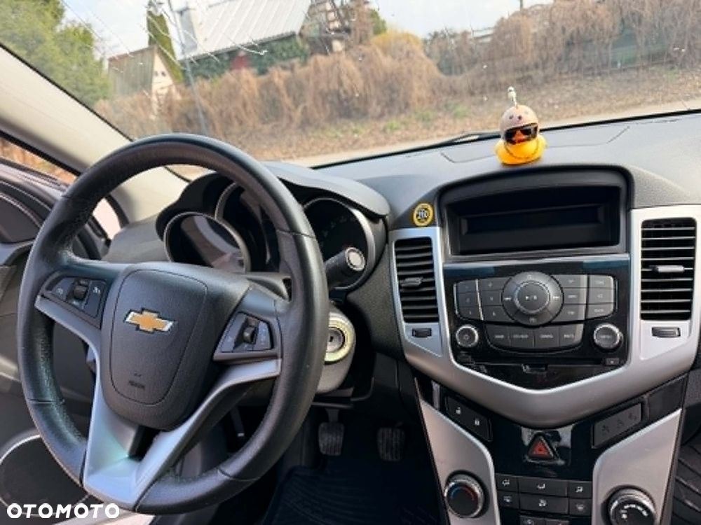 Chevrolet Cruze - 8