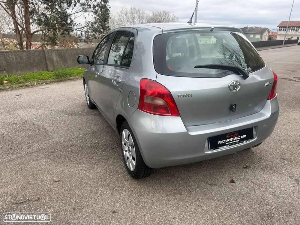 Toyota Yaris 1.3 Auto Sol - 6