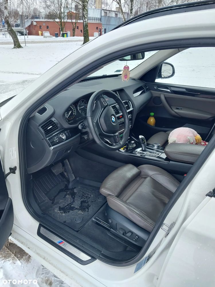 BMW X3 xDrive20d - 16
