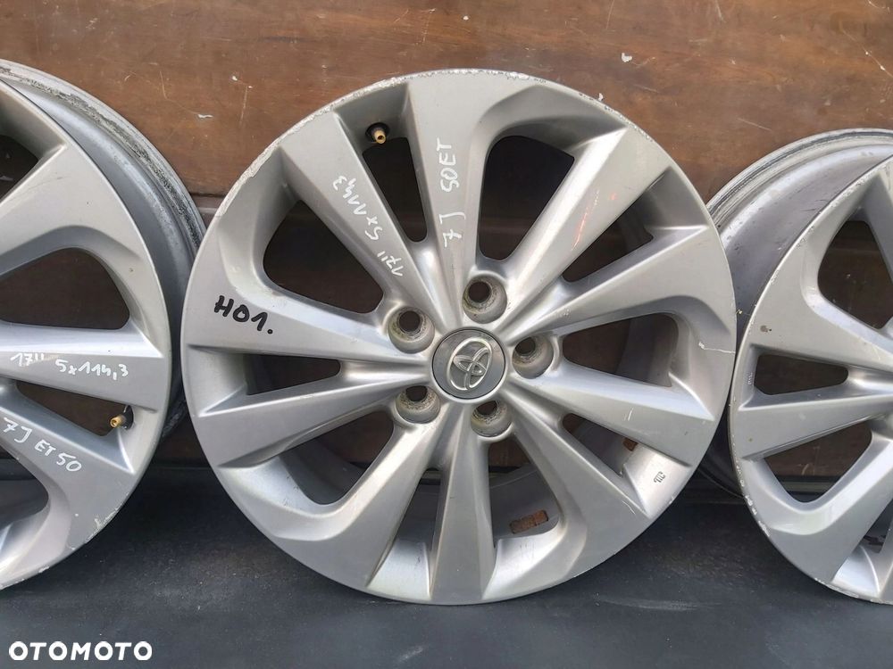 Toyota Auris Corolla E16 E18 Avensis T27 Alufelgi felgi 17 5x114,3 7J et50 - 5