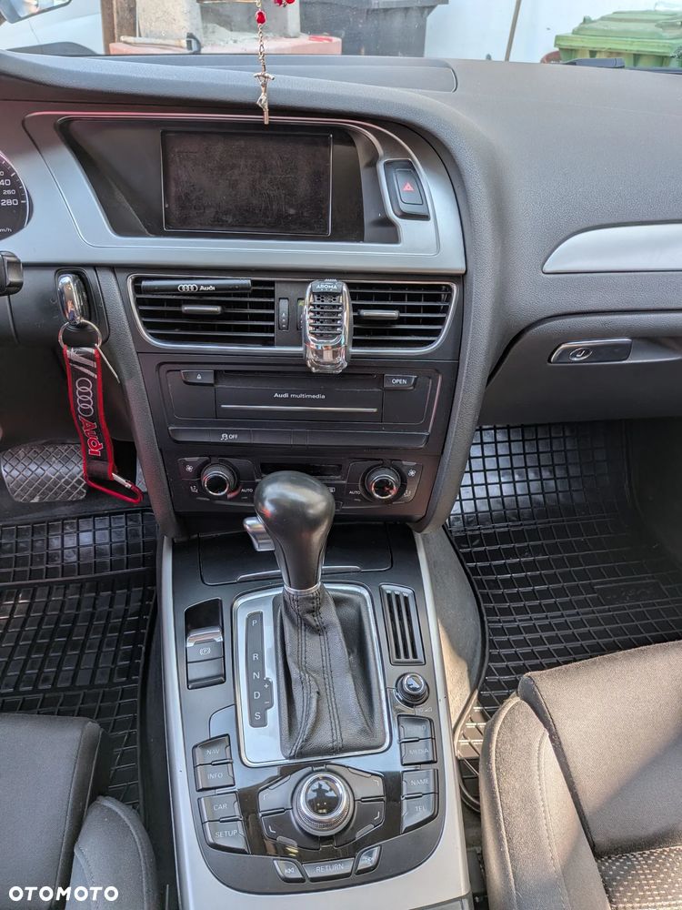 Audi A4 Avant 3.0 TDI Quattro S tronic - 10