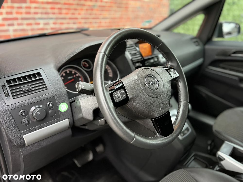 Opel Zafira - 20
