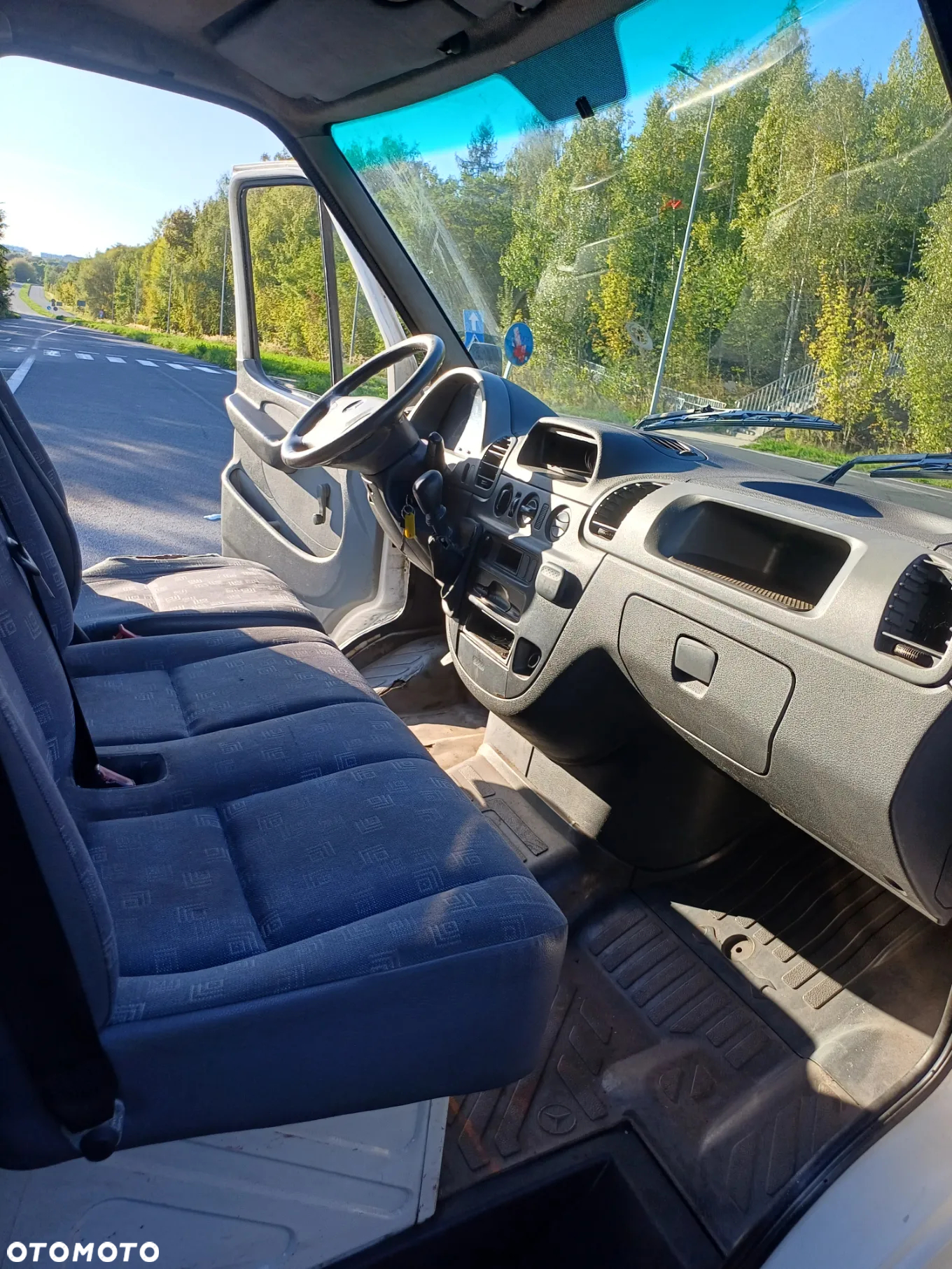 Mercedes-Benz Sprinter - 25