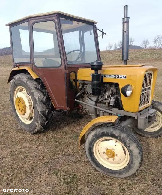 Ursus C-330 - 3