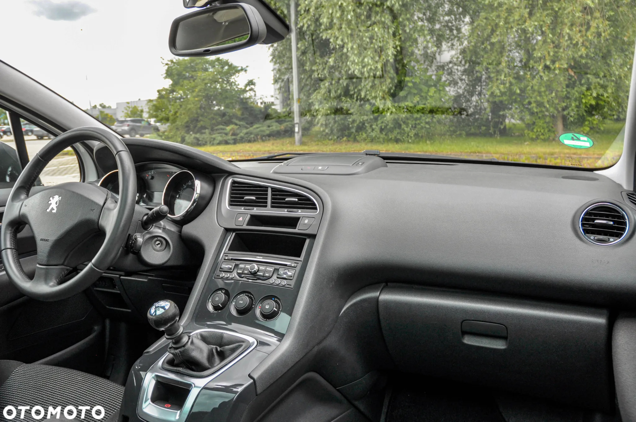 Peugeot 5008 1.6 THP Premium - 10