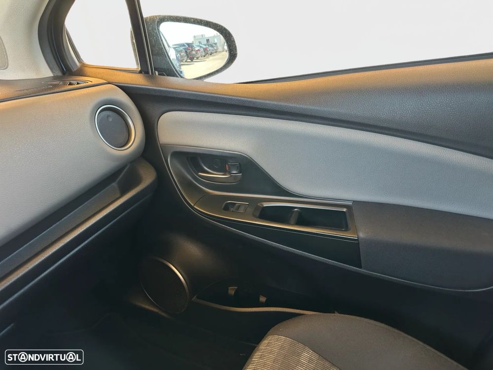 Toyota Yaris 1.0 VVT-i ACtive+AC - 17
