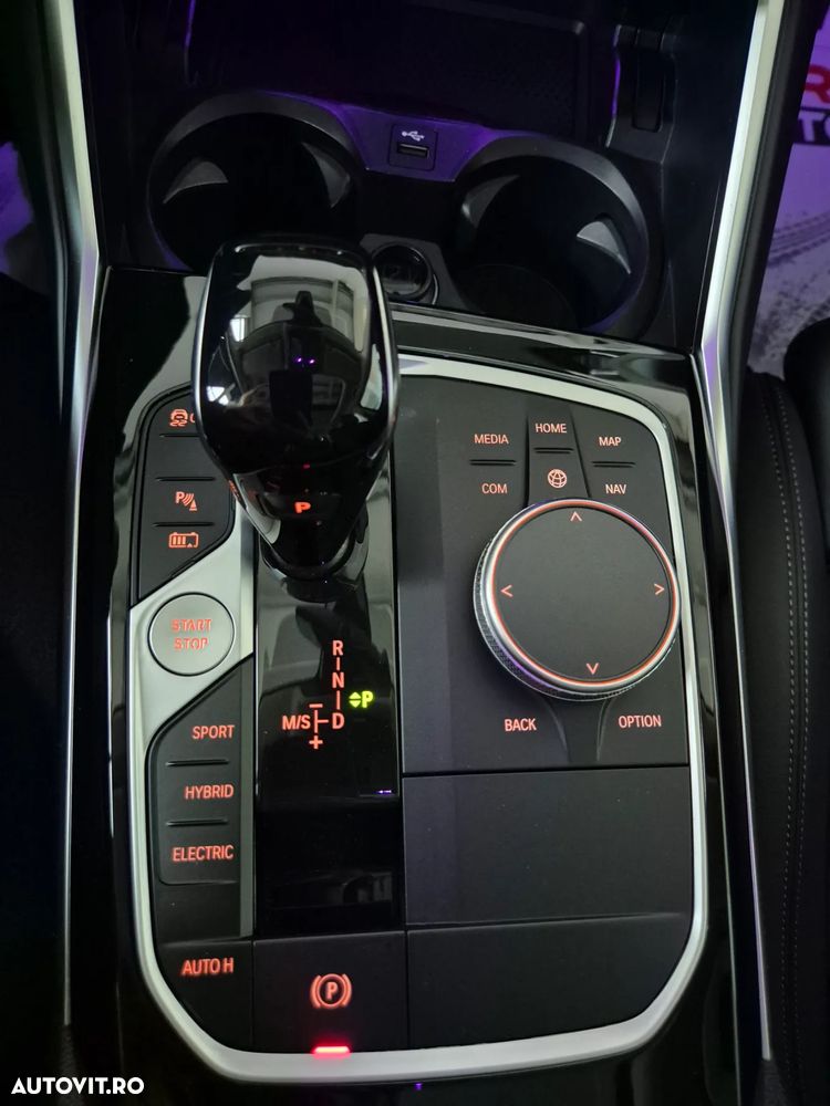 BMW Seria 3 320e Touring Aut. - 29