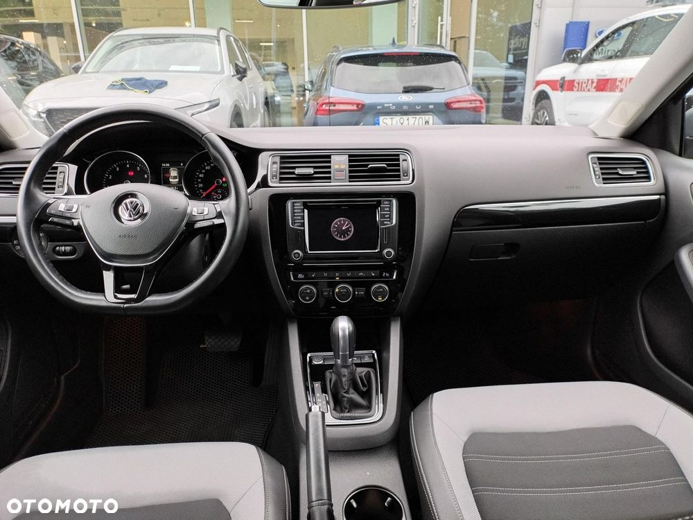 Volkswagen Jetta 1.4 TSI BMT Highline DSG - 11