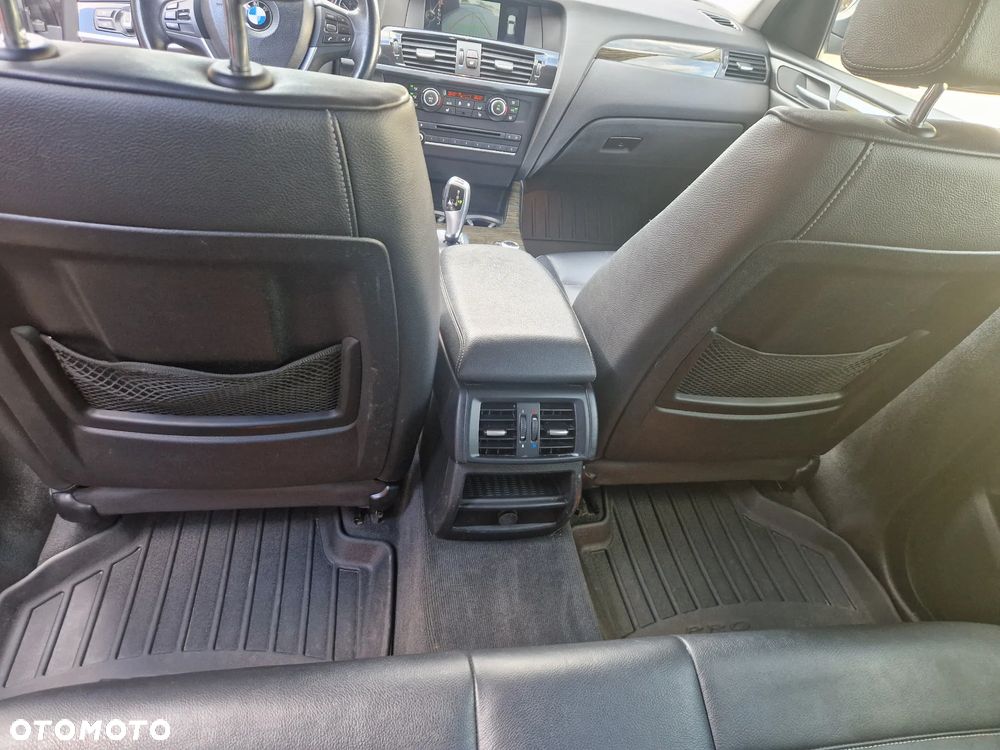 BMW X3 xDrive35i Sport-Aut - 16