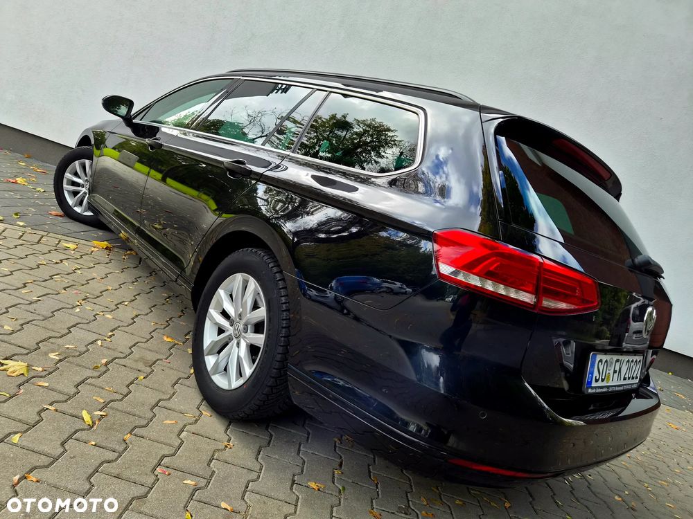 Volkswagen Passat Variant 2.0 TDI (BlueMotion Technology) Trendline - 22