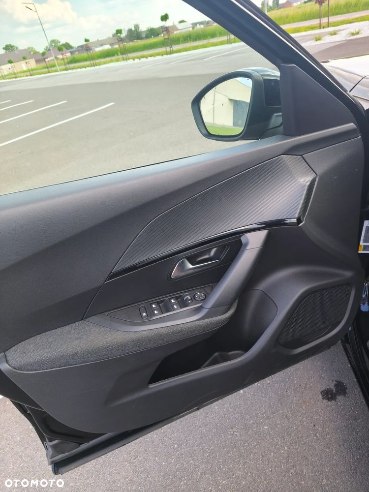 Peugeot 2008 Hybrid 136 e-DSC Style - 22