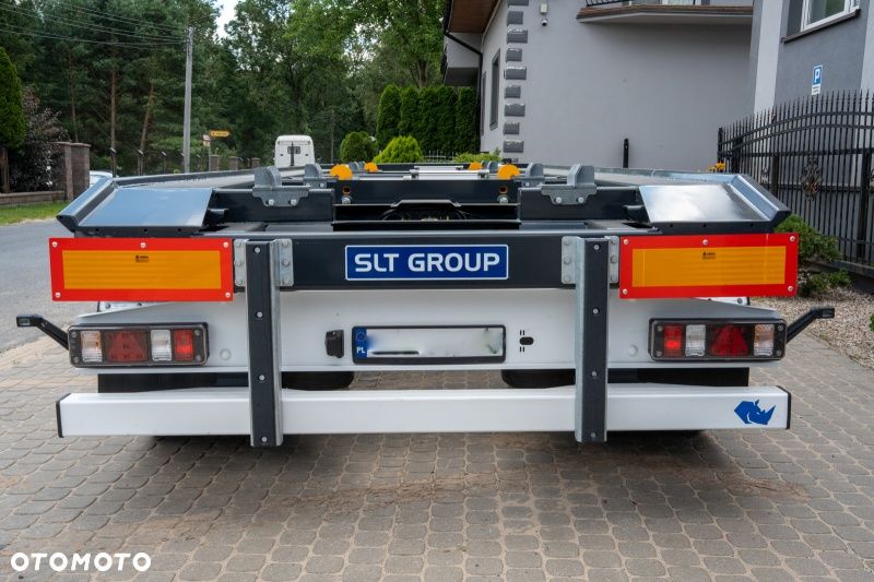 SLT Group D-18 - 5
