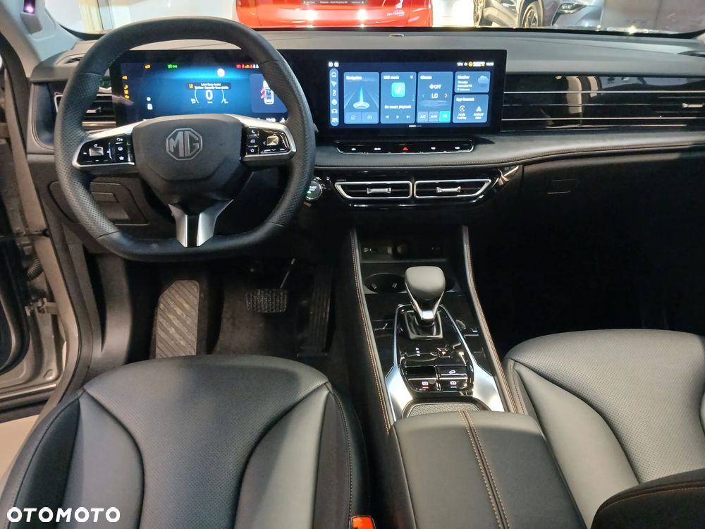 MG HS Hybrid+ - 12