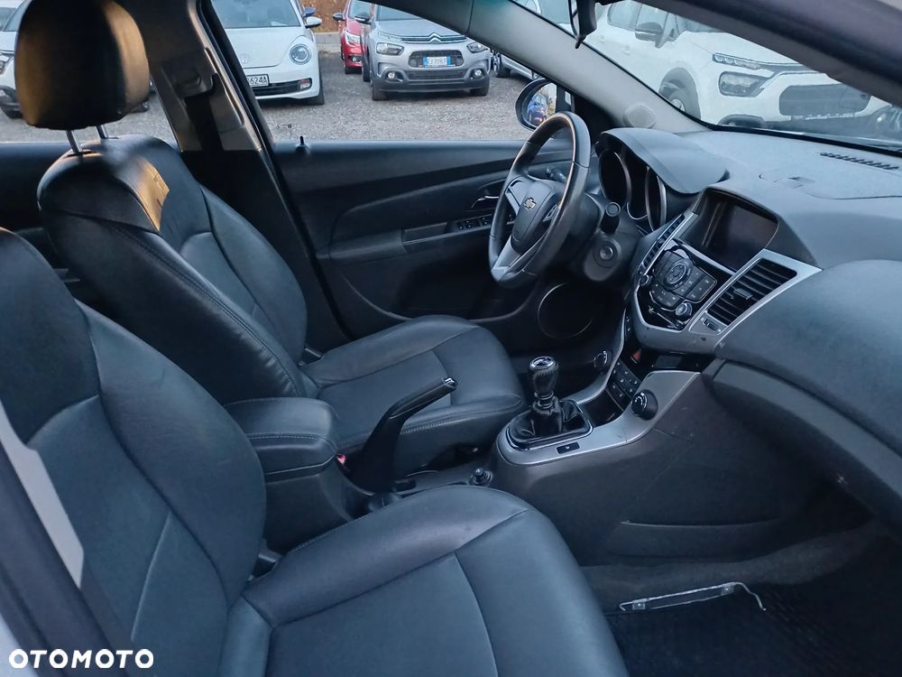 Chevrolet Cruze ver-1-8-ltzplus - 10