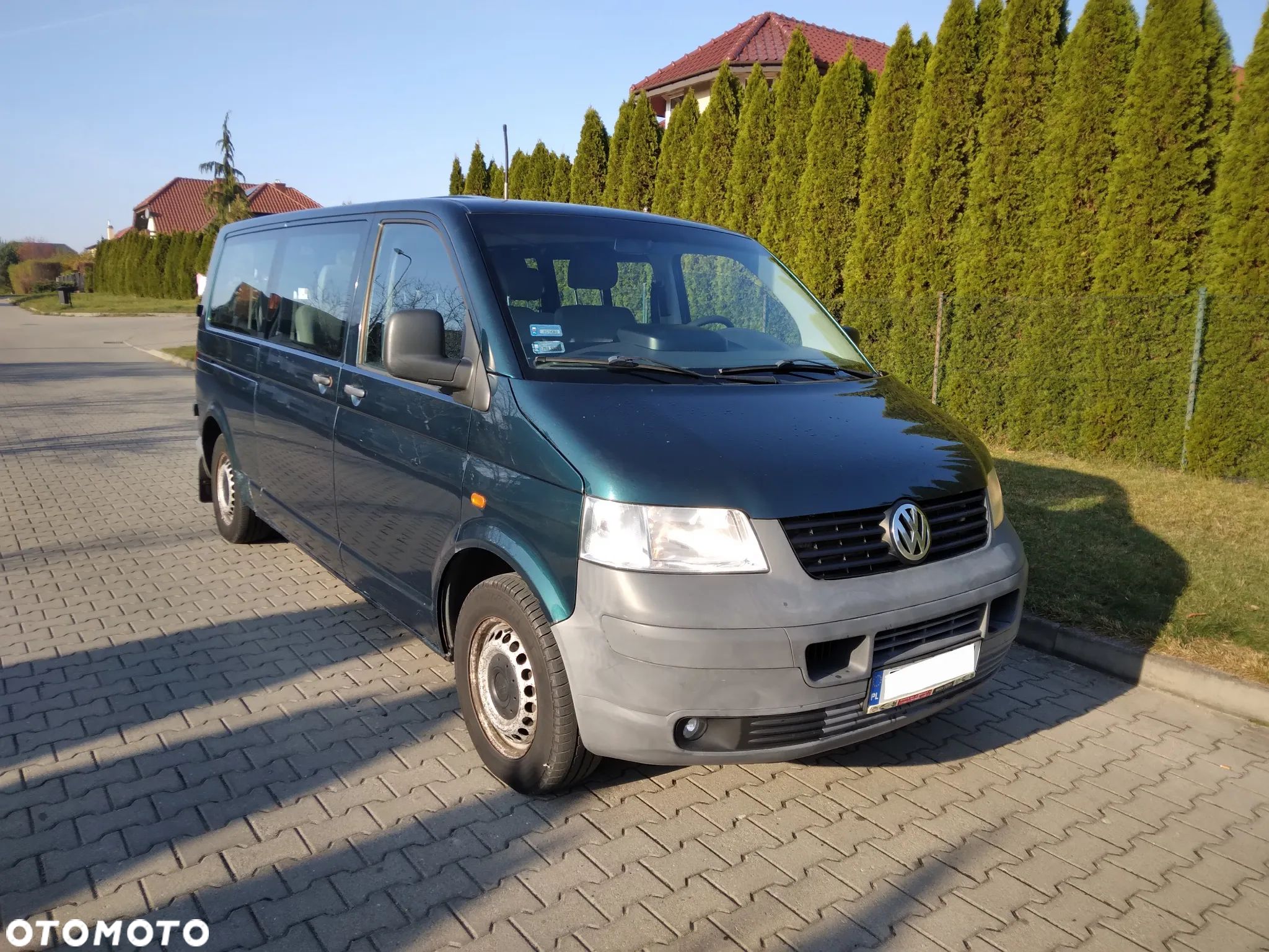 Volkswagen Caravelle - 1