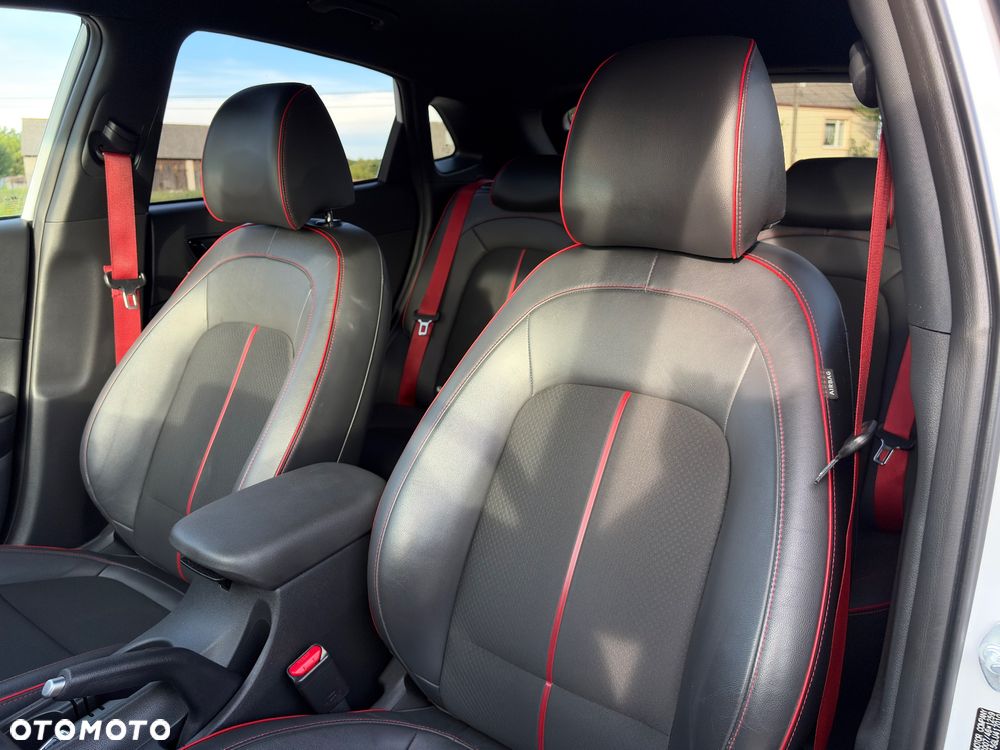 Hyundai Kona 1.6 T-GDI DCT Unique+ - 22