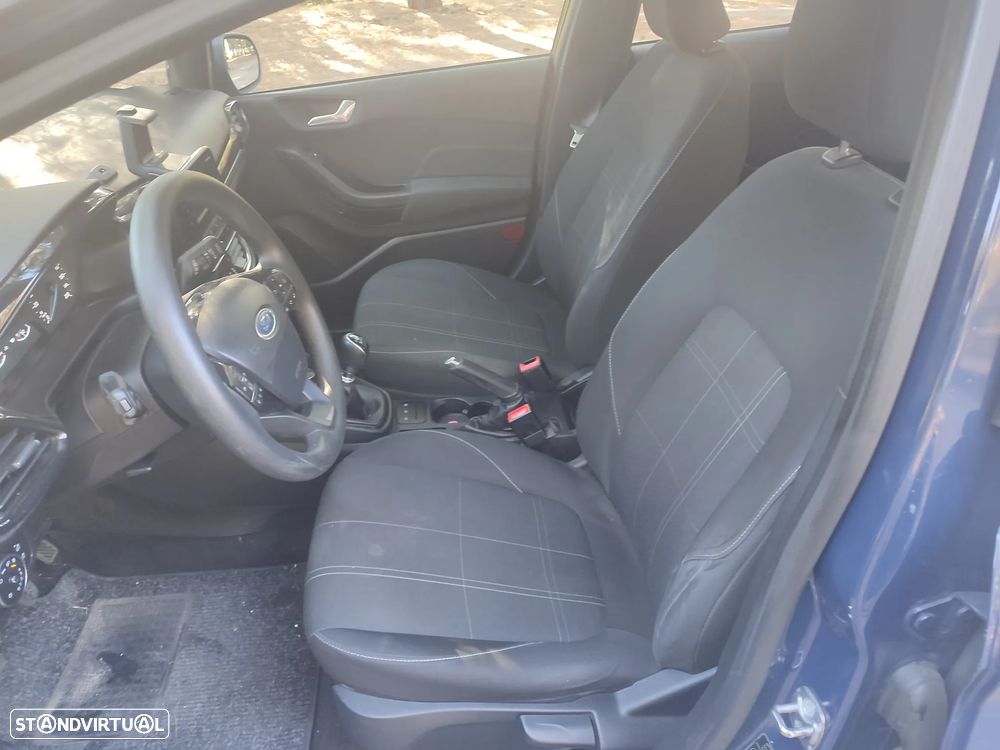 Ford Fiesta 1.5 TDCi Active — photo 4