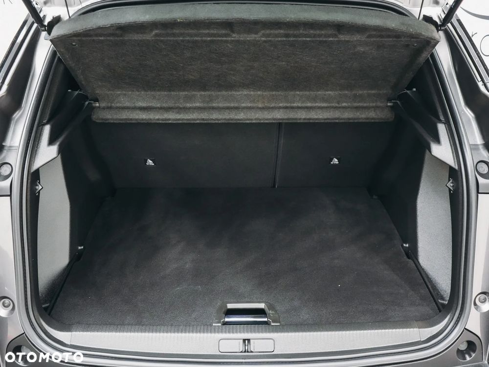 Peugeot 2008 1.5 BlueHDi Allure S&S EAT8 - 33