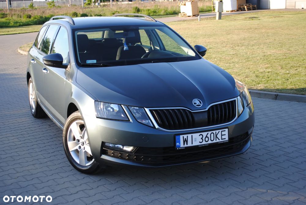 Skoda Octavia 1.5 TSI ACT Style DSG - 2
