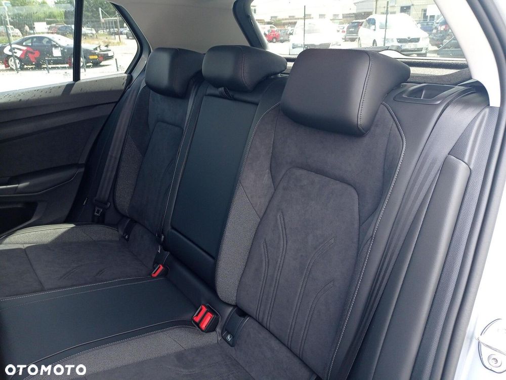 Volkswagen Golf - 17