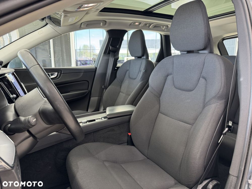 Volvo XC 60 T6 Plug-In Hybrid AWD Inscription - 10