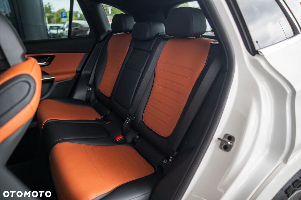 Mercedes-Benz GLC - 19